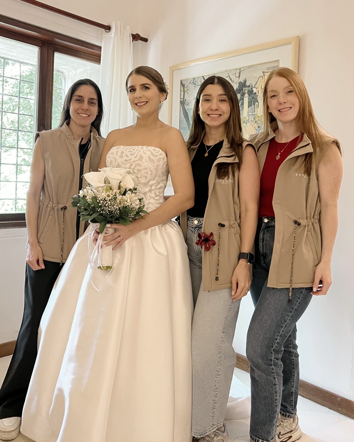 Equipo Rosewood Brides junto a nuestras novias